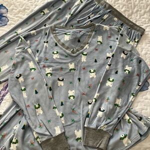 Cuddl Duds Women’s Pajama Set with Polar Bear Print Size L